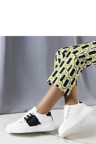 Białe sneakersy zdobione czarną klamerką Erin - Solea