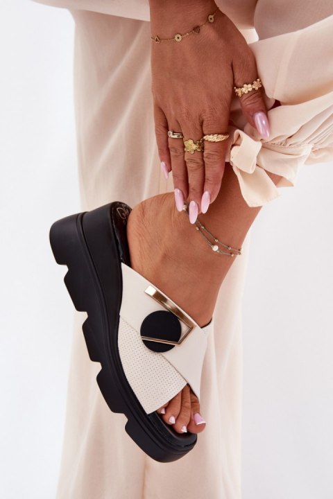 Sandał Klapki Model Artiker 56C1585 Beige - Step in style