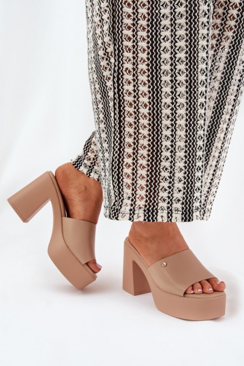 Sandał Klapki Model Tamirella 218-2 Khaki - Step in style