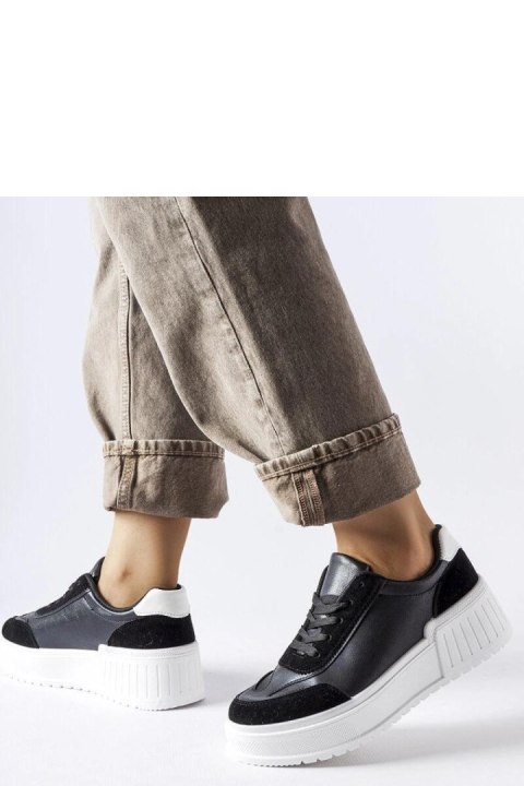 Czarne sneakersy na grubej platformie Seluci - Solea