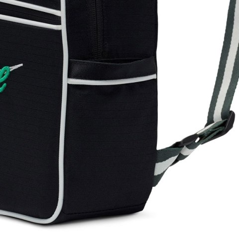 Plecak Nike Sportswear Futura 365 FQ5559-010