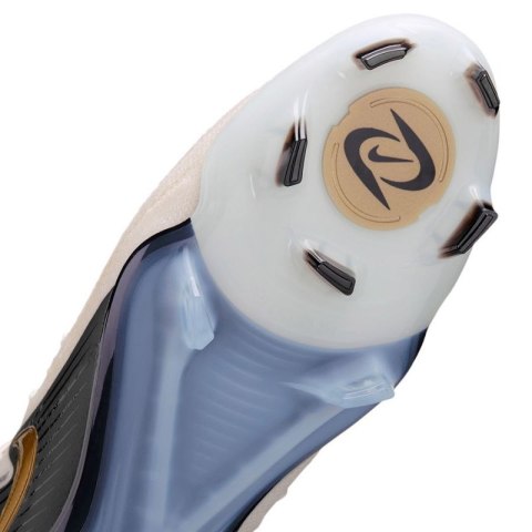 Buty piłkarskie Nike Phantom Luna II Elite M FJ2572-100