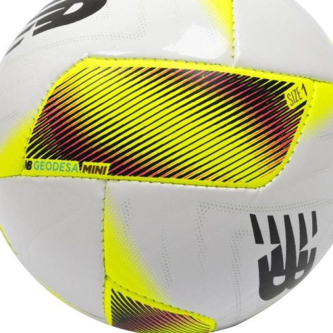 Piłka nożna New Balance Geodesa Trainer Mini Football WHN FB23054GWHN
