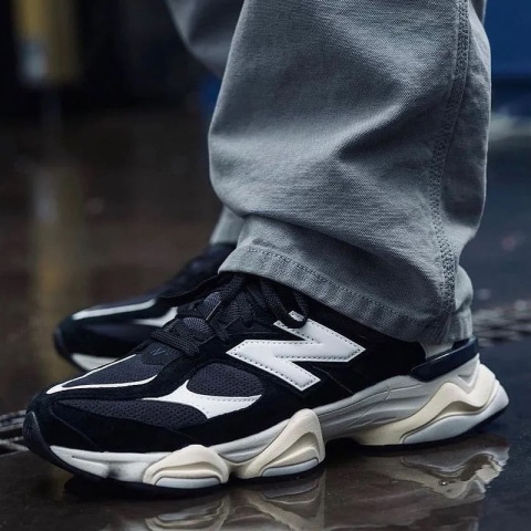 New Balance 9060-U9060AAA, Czarny