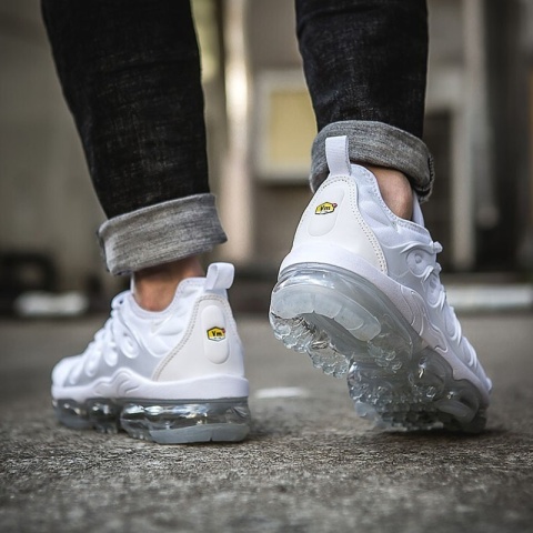 Nike Air VaporMax Plus - 924453-100, Biały