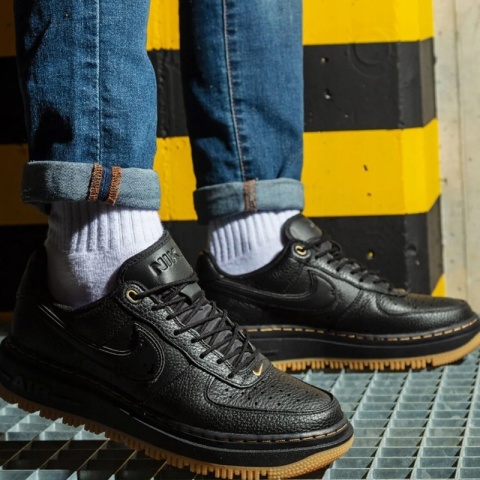 Nike Air Force 1 LUXE -DB4109-001, Czarny