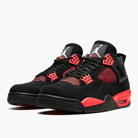 Air Jordan 4 Retro „Red Thunder”