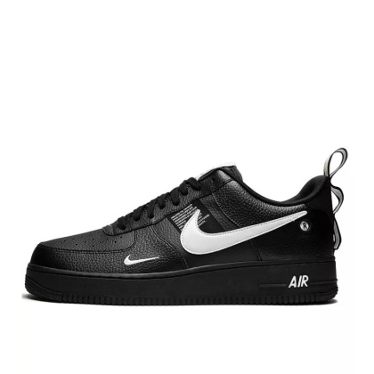 Nike Air Force 1 '07 LV8 Utility "Czarne"