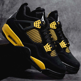 Nike Air Jordan 4 Retro "Thunder"