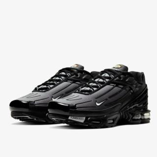 Nike Air Max Plus TN III "Black & Wolf Grey"