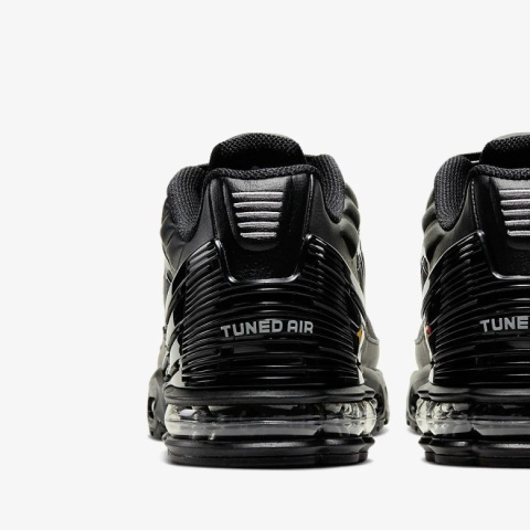 Nike Air Max Plus TN III "Black & Wolf Grey"