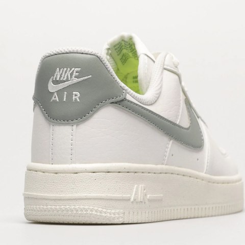 NIKE Air Force 1 '07 - Białe - Next Nature DN1430-107