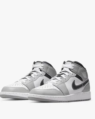 Buty NIKE Air Jordan 1 Mid - Light Smoke Gray - Szare 554724-078