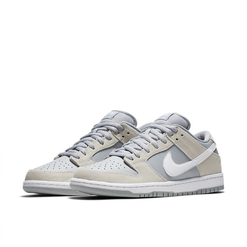 Nike SB Dunk Low Summit White Nike SB Dunk Low Summit White
